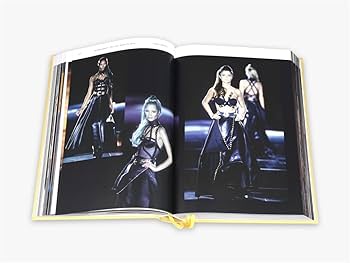 ヴェルサーチ Versace Catwalk Versace Catwalk The Complete Collections /anglais: BLANKS